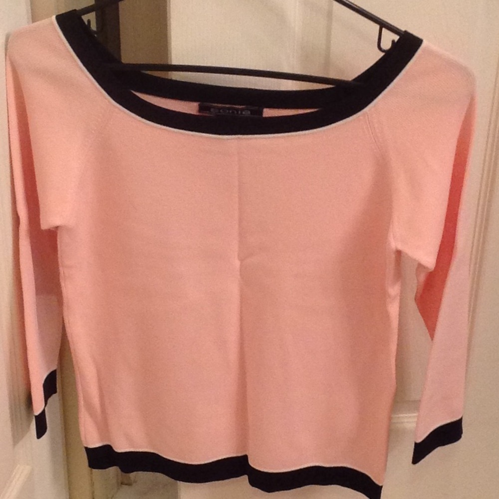 Blouse - Picture 2 of 4